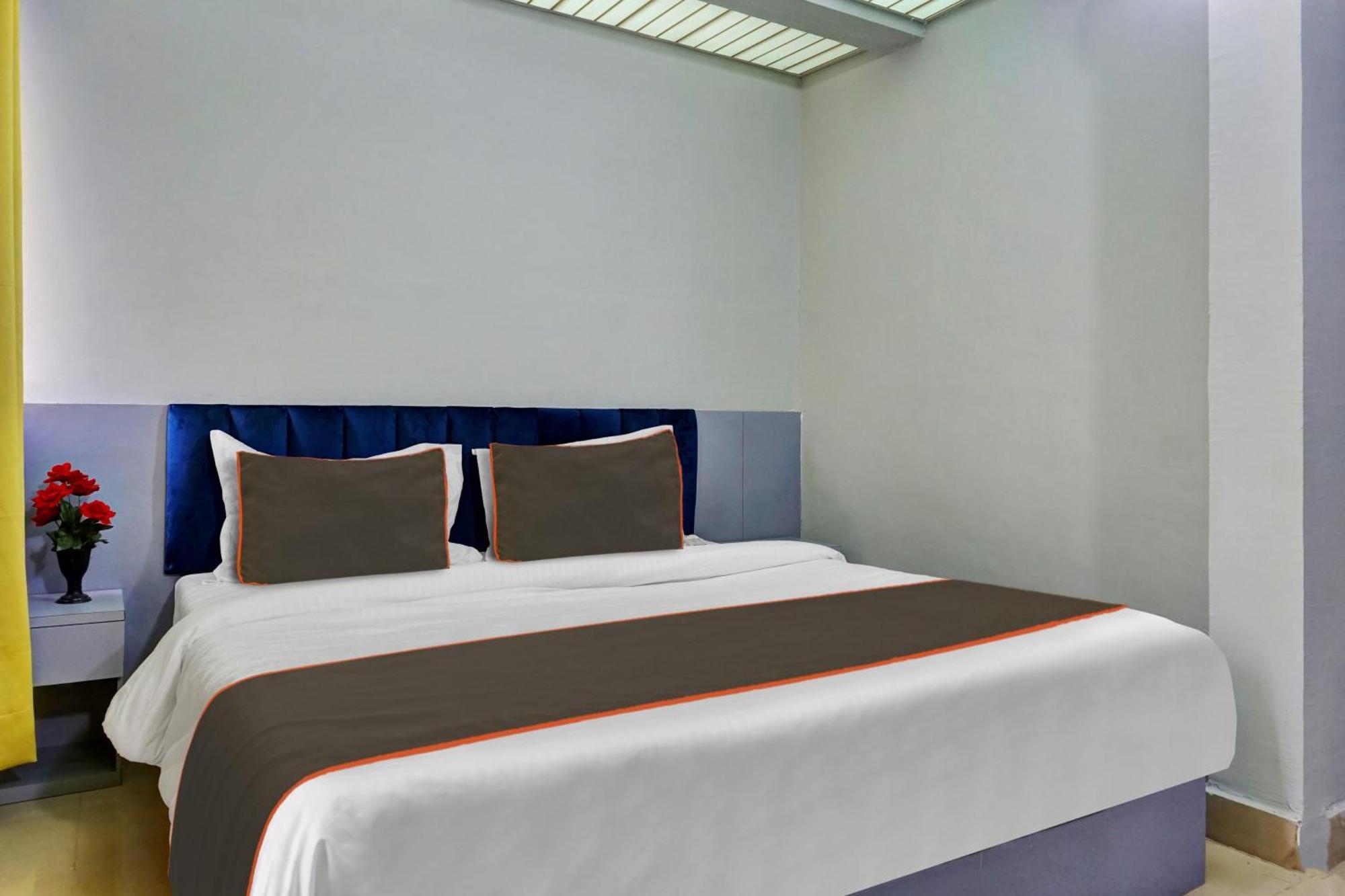Collection O Baner Executive Stays Pune Exterior photo